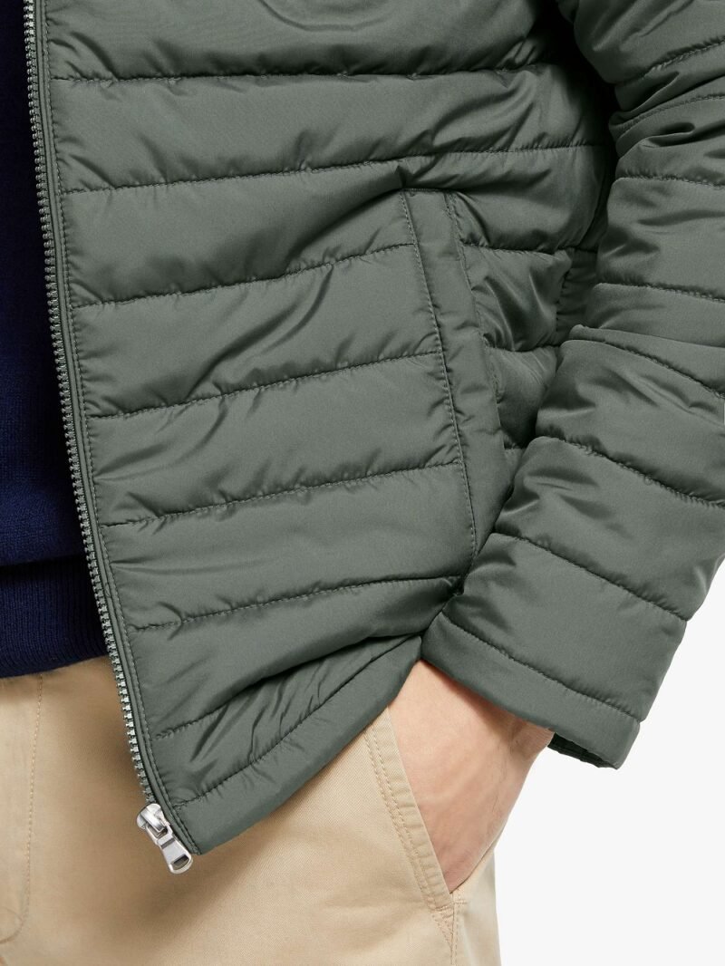 Men's Shower Resistant Recycled Quilted Jacket - Image 5