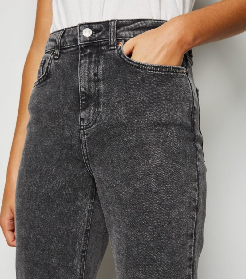 Women's Dark Grey Acid Wash Mom jeans - Image 4