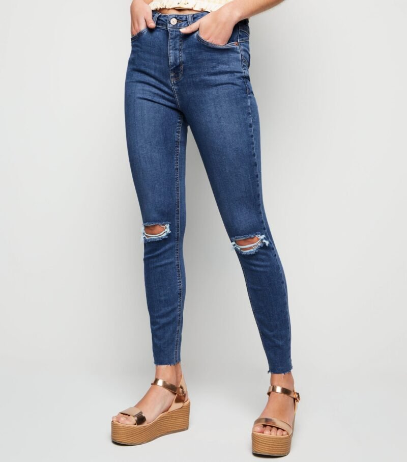 Women's Blue Mid Wash Ripped Skinny jeans - Image 5