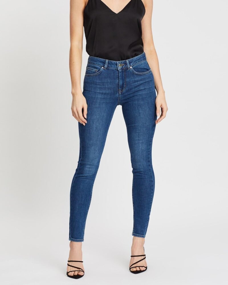 Women's Mid-Wash Jeans