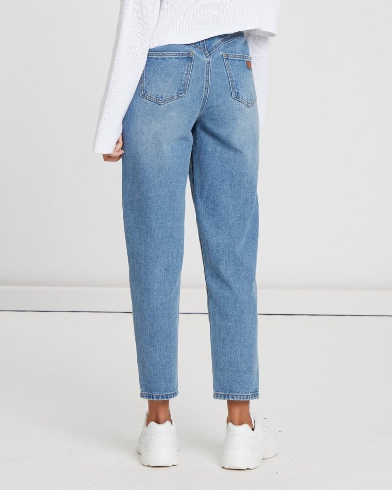 Women's Mom Jeans - Image 3