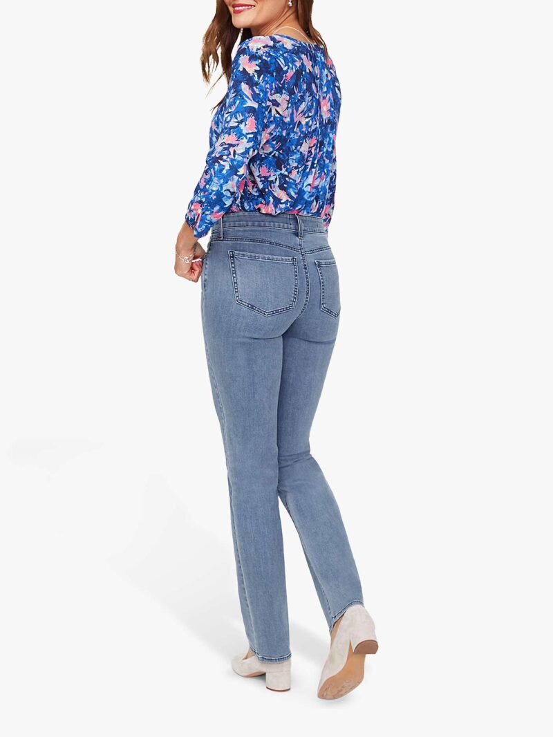 Women's Straight Leg Regular Jeans - Image 5