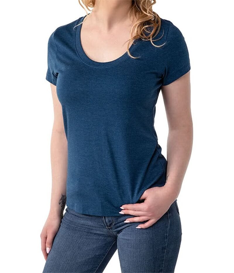 Women's Scoop Neck T‑shirt