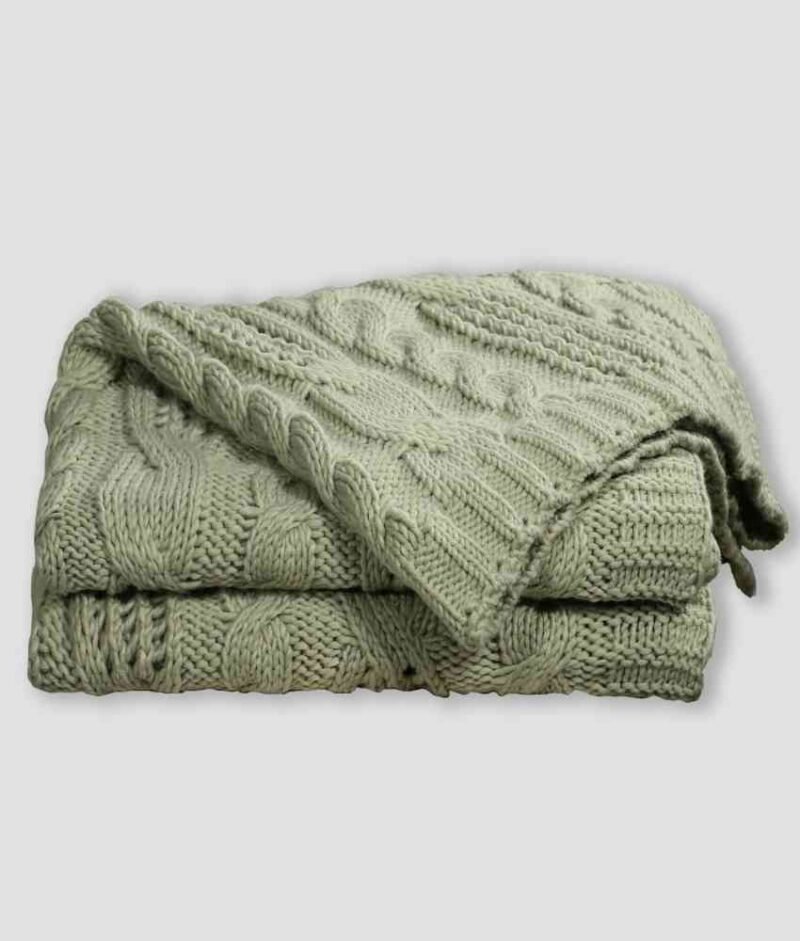 Cable Chunky Throw