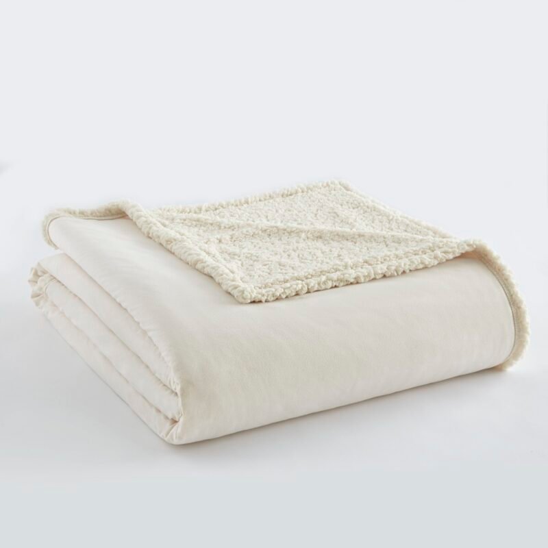 Micro Flannel Sherpa Blanket - Image 6